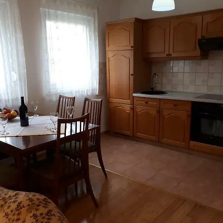 Apartman Sanja Daire Malinska